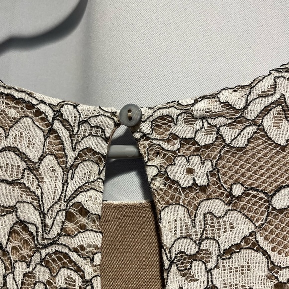 NWOT Lulu’s Lace Dress - Picture 4 of 6